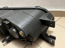 Laden Sie das Bild in den Galerie-Viewer, Frontscheinwerfer Dacia Spring 260101001R Rechts Scheinwerfer Headlight SCH2313790902qd