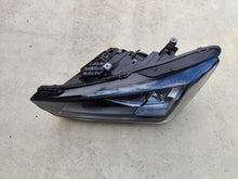 Laden Sie das Bild in den Galerie-Viewer, Frontscheinwerfer Seat Leon 5FB941005D LED Links Scheinwerfer Headlight SCH8903303246bb