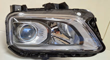 Laden Sie das Bild in den Galerie-Viewer, Frontscheinwerfer Hyundai Kona 92102-19XXX J9921-22020 Rechts Headlight