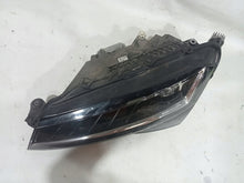 Laden Sie das Bild in den Galerie-Viewer, Frontscheinwerfer Skoda Superb III 3V1941016D Full LED Rechts oder Links