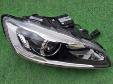 Load image into Gallery viewer, Frontscheinwerfer Volvo V60 S60 31420109 Rechts Scheinwerfer Headlight SCH9573328093cd