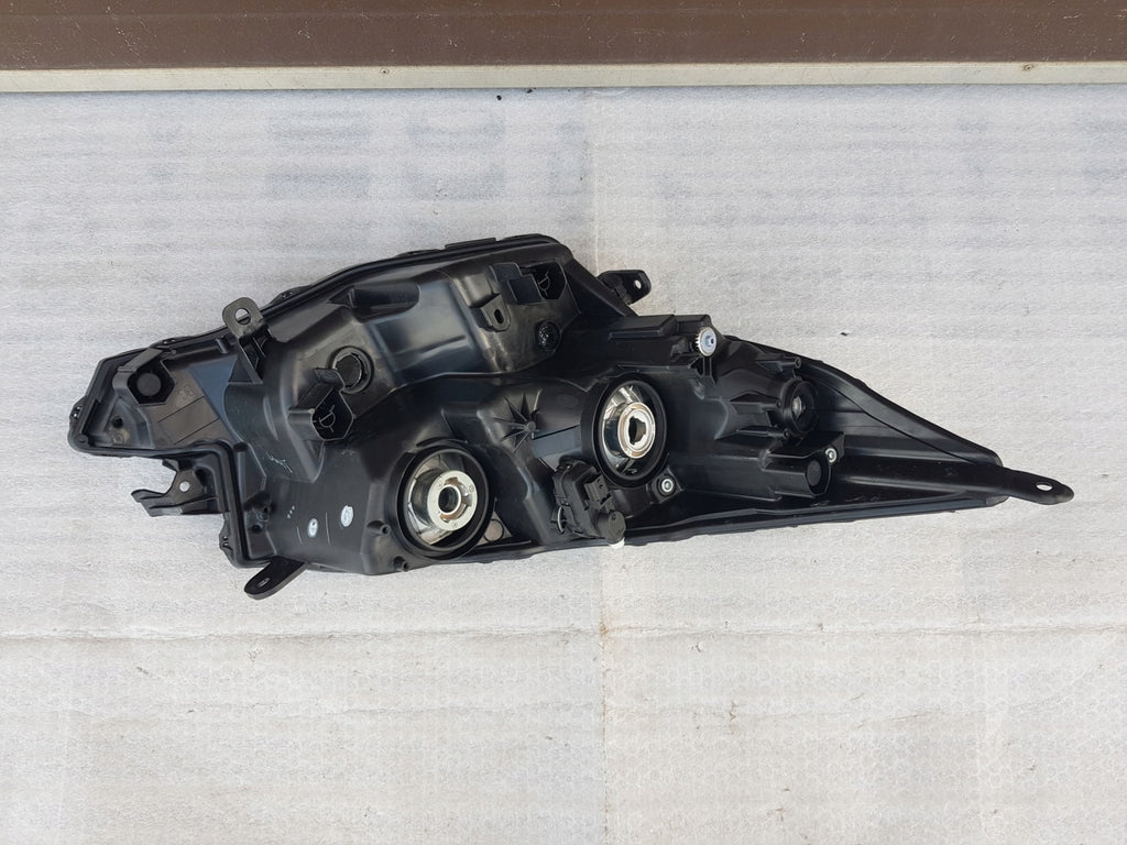 Frontscheinwerfer Toyota Aygo X 0H-31 Links Scheinwerfer Headlight SCH9176781018wn