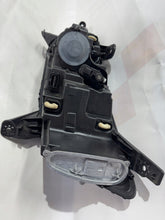 Laden Sie das Bild in den Galerie-Viewer, Frontscheinwerfer Dacia Sandero III Logan Jogger 260107920R Rechts Headlight SCH2873897522ow