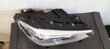Load image into Gallery viewer, Frontscheinwerfer BMW X3 G01 8739654-01 Rechts Scheinwerfer Headlight SCH8476103181ye