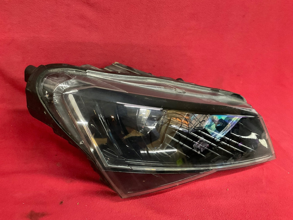 Frontscheinwerfer Skoda Superb III 3V1941016B Xenon Rechts Headlight