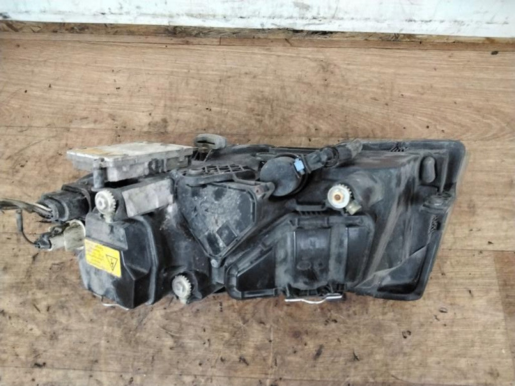 Frontscheinwerfer Skoda Superb Rechts Scheinwerfer Headlight