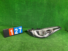 Load image into Gallery viewer, Frontscheinwerfer Hyundai Elantra CSC18152 Links Scheinwerfer Headlight