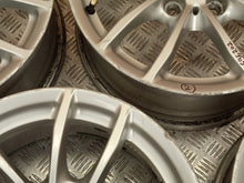 Laden Sie das Bild in den Galerie-Viewer, 1x Alufelge 16 Zoll 7.0&quot; 5x120 6796202 BMW F20 Rim Wheel