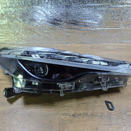 Frontscheinwerfer Toyota Corolla Rechts Scheinwerfer Headlight SCH7154683229vb