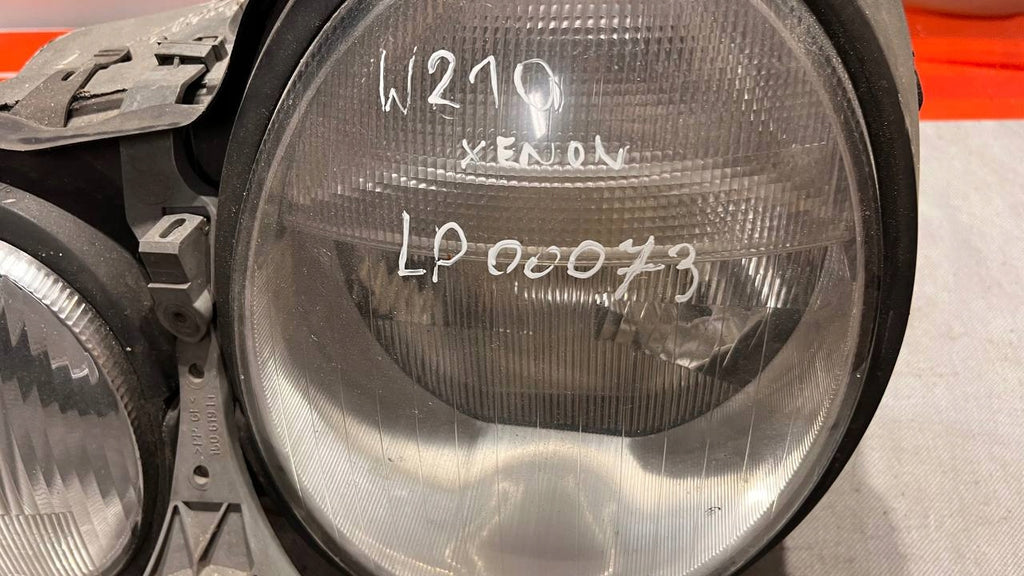 Frontscheinwerfer Mercedes-Benz W210 A2108204061 Xenon Rechts Headlight SCH7524706743cn