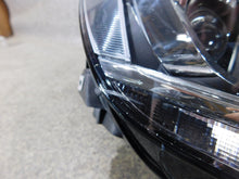 Load image into Gallery viewer, Frontscheinwerfer VW Golf VII Sportsvan Xenon Rechts Scheinwerfer Headlight SCH1916101170jz
