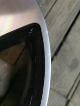 Laden Sie das Bild in den Galerie-Viewer, 1x Alufelge 17 Zoll 7.0&quot; 4x108 J1BC1007C1A Ford Fiesta Rim Wheel