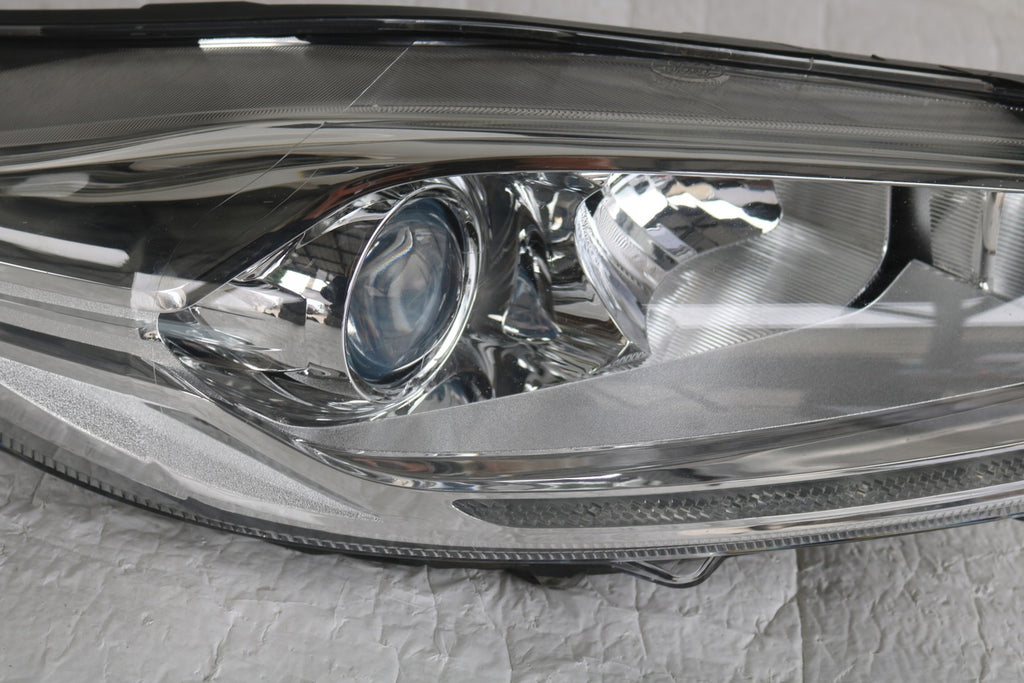 Frontscheinwerfer Ford Fiesta C1BB-13W029-CG C1BB-13W029-CGC1BB-13W029-CG Rechts SCH2615225188ym