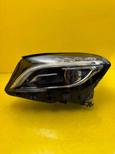 Laden Sie das Bild in den Galerie-Viewer, Frontscheinwerfer Mercedes-Benz Gla A1569061700 Xenon Links Headlight SCH2971649994ig