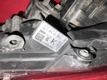 Load image into Gallery viewer, Frontscheinwerfer Toyota Corolla 81150-02S70 LED Links Scheinwerfer Headlight SCH2419011195bz