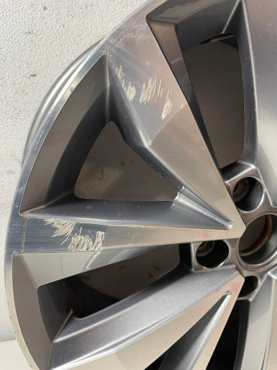 1x Alufelge 17 Zoll 7.0" 5x112 45ET Glanz Silber 2GA601025B Mg T-Roc I Rim Wheel FEL1652978875ie