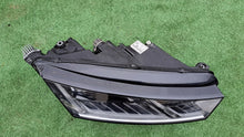 Laden Sie das Bild in den Galerie-Viewer, Frontscheinwerfer Skoda Octavia 5E4941016A LED Rechts Scheinwerfer Headlight SCH6009782959di