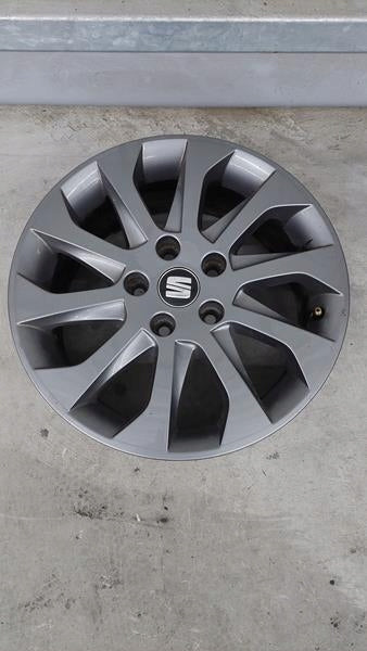 1x Alufelge 16 Zoll 6.5" 5x112 46ET Glanz Silber 5F0601025 Seat Leon Rim Wheel