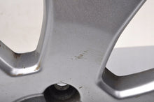 Laden Sie das Bild in den Galerie-Viewer, 1x Alufelge 17 Zoll 7.0&quot; 5x108 50ET 30714022 Volvo Rim Wheel