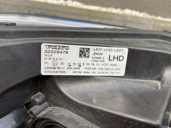 Frontscheinwerfer Volvo V40 32228479 32228478 Ein Satz Scheinwerfer Headlight SCH5666316854xy