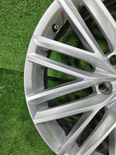 Load image into Gallery viewer, 1x Alufelge 18 Zoll 7.0" 5x112 575601025D Seat Ateca Rim Wheel FEL1419911567ls
