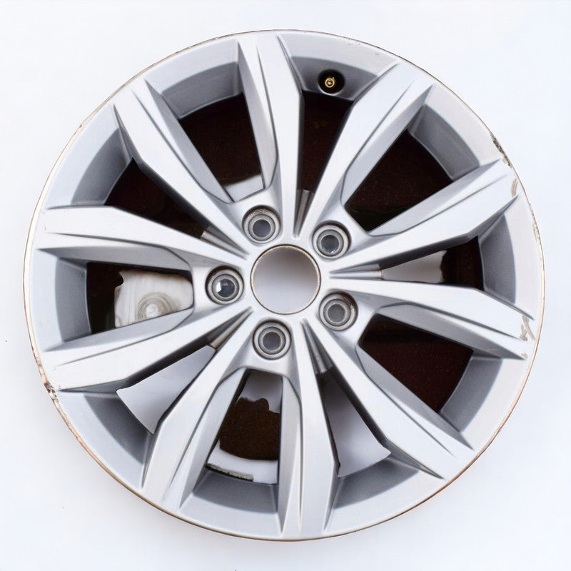 1x Alufelge 15 Zoll 5.5" 5x100 40ET Glanz Silber 2G0601025 VW Polo Rim Wheel