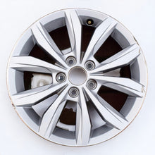 Laden Sie das Bild in den Galerie-Viewer, 1x Alufelge 15 Zoll 5.5&quot; 5x100 40ET Glanz Silber 2G0601025 VW Polo Rim Wheel