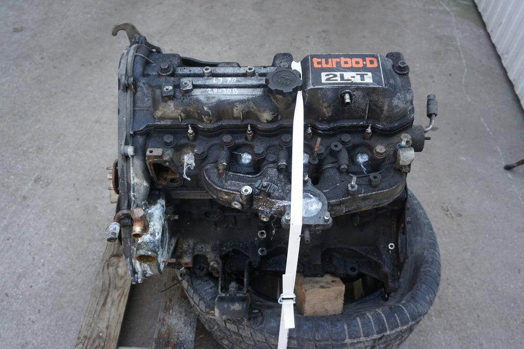 Motor Toyota Land Cruiser 2L-T 2.4 1989 Diesel Engine Unkomplett