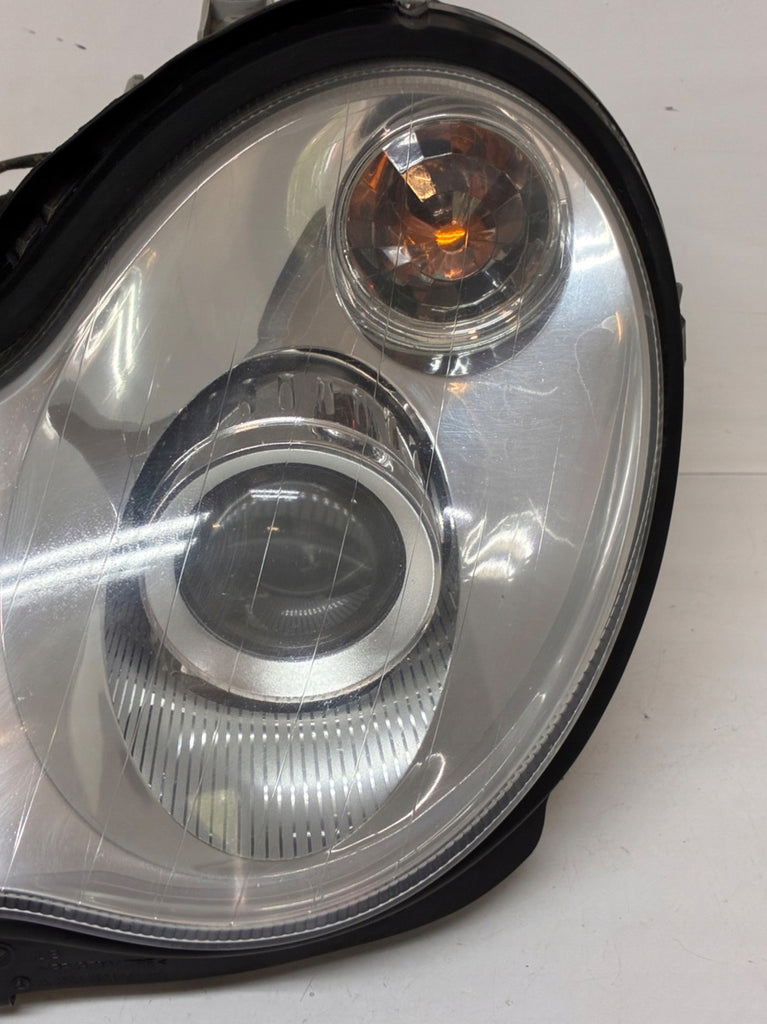Frontscheinwerfer Mercedes-Benz W203 A2038203781 Links Scheinwerfer Headlight SCH8548879887uw