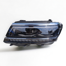 Laden Sie das Bild in den Galerie-Viewer, Frontscheinwerfer VW Tiguan 5NB941081D LED Links Scheinwerfer Headlight