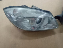 Laden Sie das Bild in den Galerie-Viewer, Frontscheinwerfer Skoda Fabia II Roomster Ein Satz Scheinwerfer Headlight SCH1778249297nb