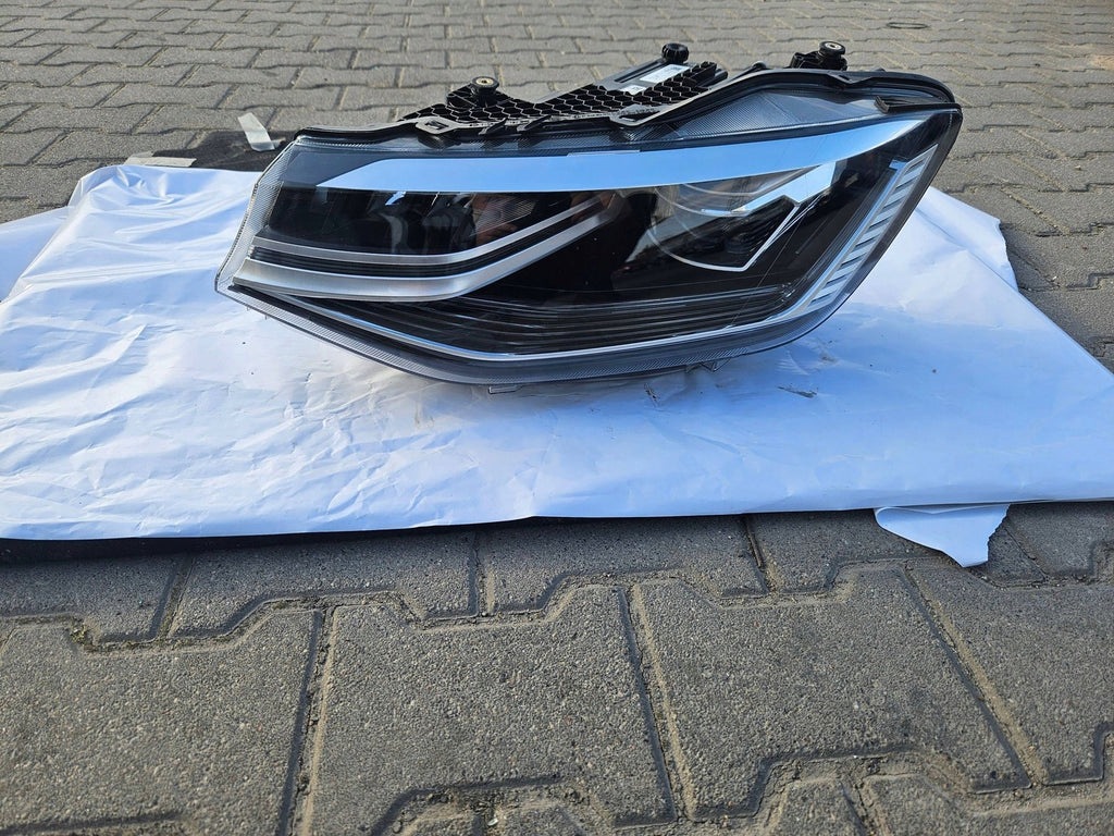 Frontscheinwerfer VW Caddy 2K8941035AA 12041150000 Vorderseite Headlight SCH7953895410wt