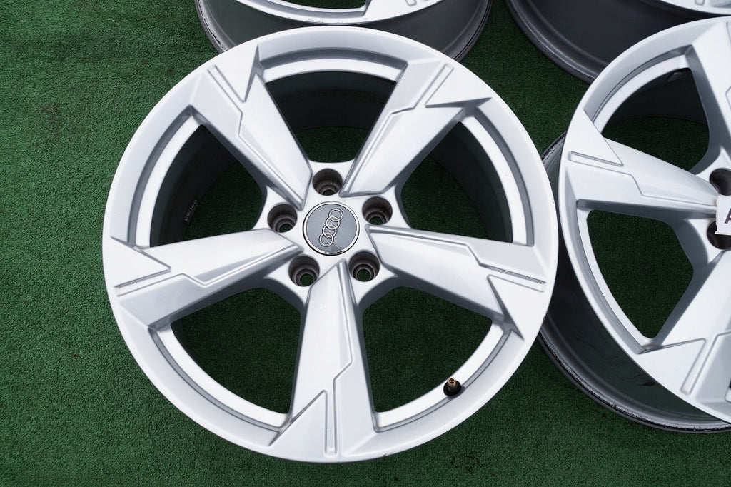 4x Alufelge 18 Zoll 8.0" 5x112 39ET Glanz Silber 4K0601025D Audi A6 C8 Rim Wheel FEL1045352102ps