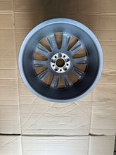 Laden Sie das Bild in den Galerie-Viewer, 1x Alufelge 19 Zoll 8.0&quot; 5x112 A2534010900 Mercedes-Benz Glc Rim Wheel