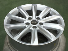 Load image into Gallery viewer, 1x Alufelge 17 Zoll 6.5&quot; 5x112 41ET Glanz Silber 3G0601025C Vw Rim Wheel