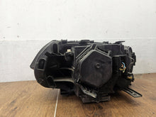 Laden Sie das Bild in den Galerie-Viewer, Frontscheinwerfer BMW X3 E83 Xenon Links Scheinwerfer Headlight SCH6656266365lz