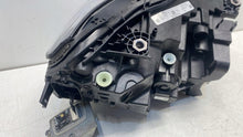 Load image into Gallery viewer, Frontscheinwerfer BMW 2 G42 1216517000712 Links Scheinwerfer Headlight SCH1326487482ct