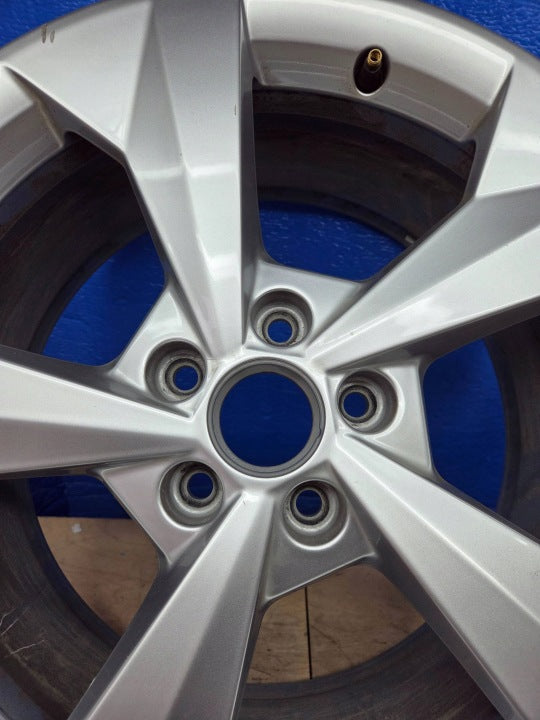 1x Alufelge 18 Zoll 8Y0601025CP Audi A3 Rim Wheel FEL5503727455ab