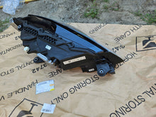 Laden Sie das Bild in den Galerie-Viewer, Frontscheinwerfer Skoda Superb III 3V1941015D LED Links Scheinwerfer Headlight