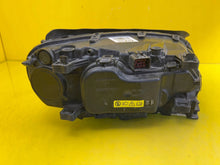 Laden Sie das Bild in den Galerie-Viewer, Frontscheinwerfer Volvo S80 V70 III 31214347 Xenon Links Scheinwerfer Headlight SCH8516529476pk