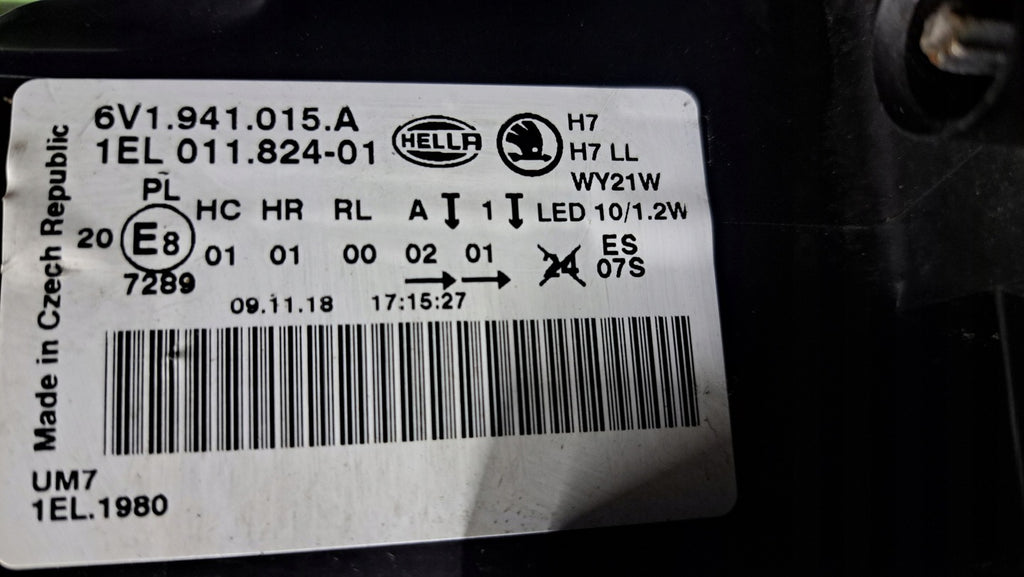 Frontscheinwerfer Skoda Fabia III 6V1941015A Links Scheinwerfer Headlight