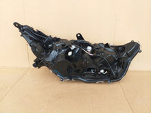 Laden Sie das Bild in den Galerie-Viewer, Frontscheinwerfer Toyota V W4043 LED Ein Stück (Rechts oder Links) Headlight