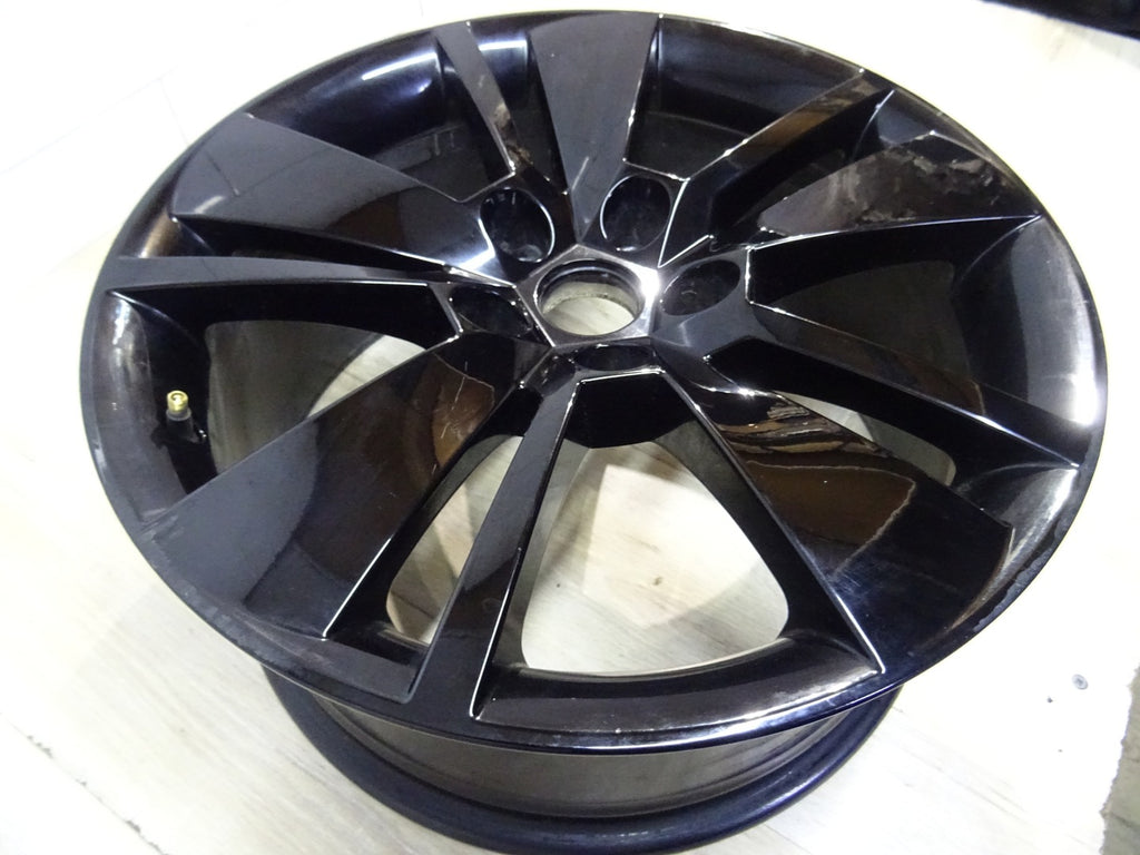 1x Alufelge 18 Zoll 8.0" 5x112 44ET Glanz Graphit 3V0601025AG Skoda Superb