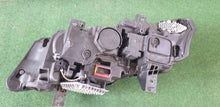 Laden Sie das Bild in den Galerie-Viewer, Frontscheinwerfer Iveco I 58029054830 Rechts Scheinwerfer Headlight SCH8038719709ox