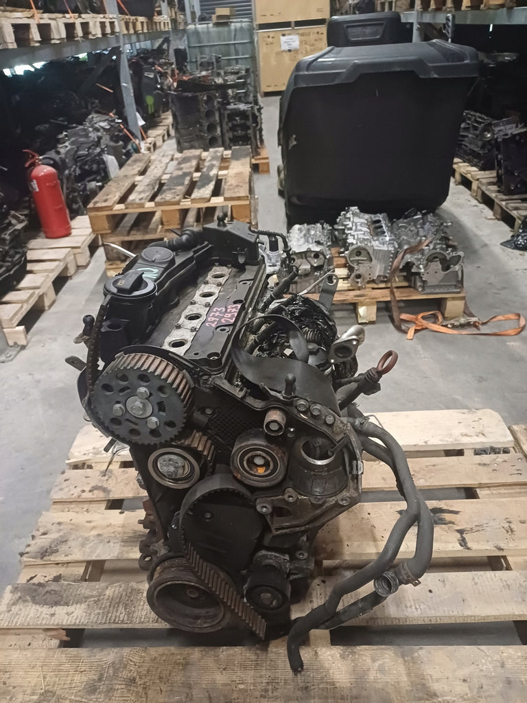 Motor Audi VW A3 Passat CBA 2.0 TDI 130TKm 2012 Diesel Engine Unkomplett