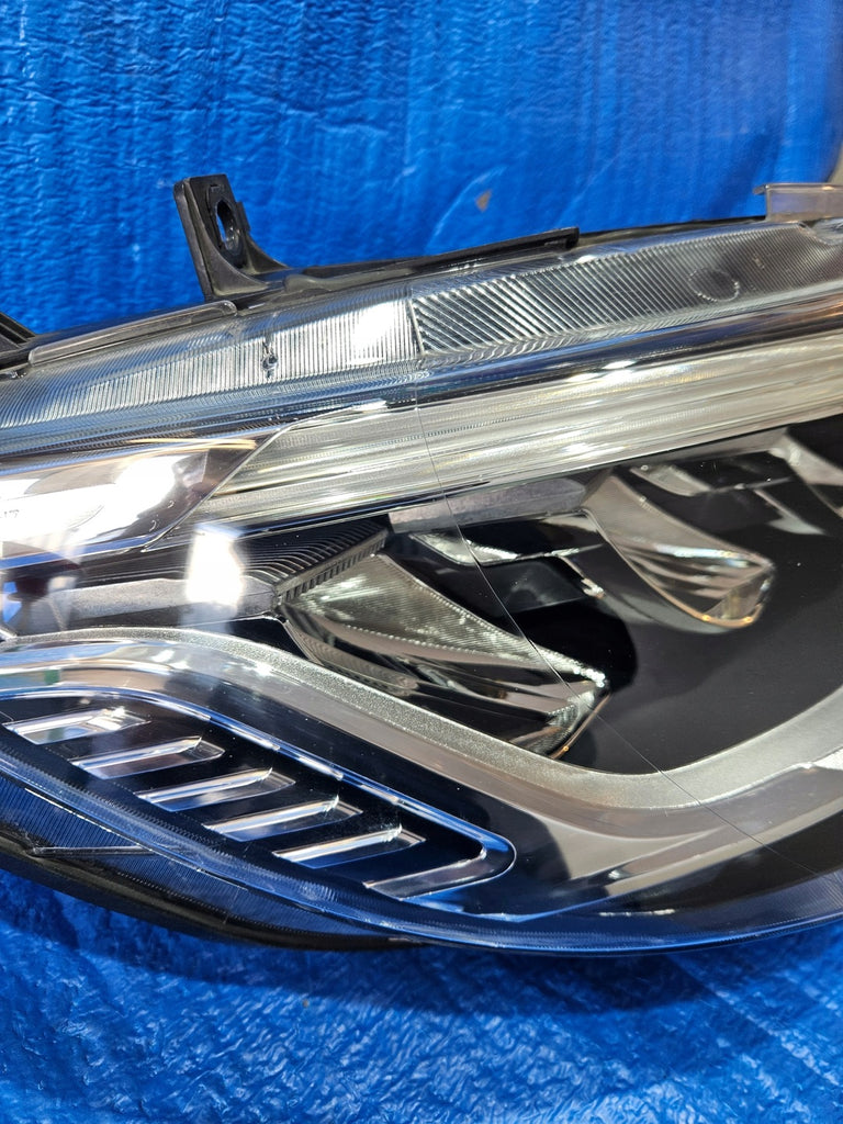 Frontscheinwerfer Mercedes-Benz Sprinter A9109065800 LED Rechts Headlight