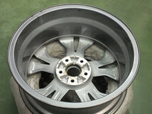 Load image into Gallery viewer, 1x Alufelge 18 Zoll 7.5&quot; 5x114.3 55ET 52910-G4400 Hyundai Elantra Rim Wheel