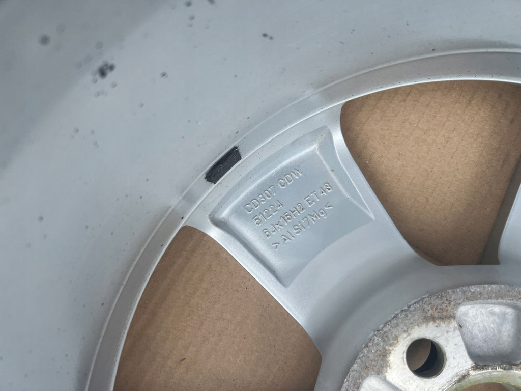 1x Alufelge 15 Zoll 6.0" 5x100 5J0601025AB Skoda Fabia Rim Wheel