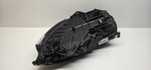 Laden Sie das Bild in den Galerie-Viewer, Frontscheinwerfer Porsche Macan 95b 95B941031FH Xenon Links Headlight SCH4937112209ws