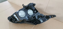 Laden Sie das Bild in den Galerie-Viewer, Frontscheinwerfer Ford Transit Courier R2X6-13W029-CE R2X6-13W029 Rechts SCH8131486246bh